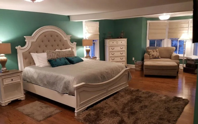 photo 2 of Mansion Farm Inn