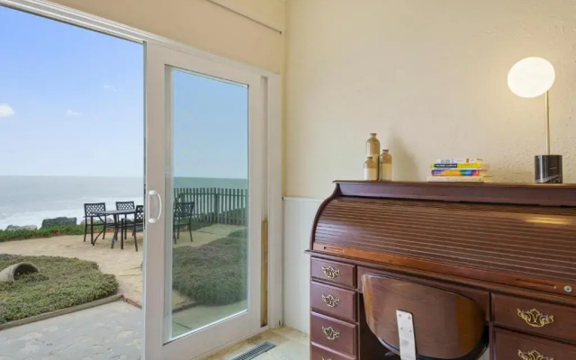 photo 4 of @ Marbella Lane - Oceanfront W/unobstructed Views!