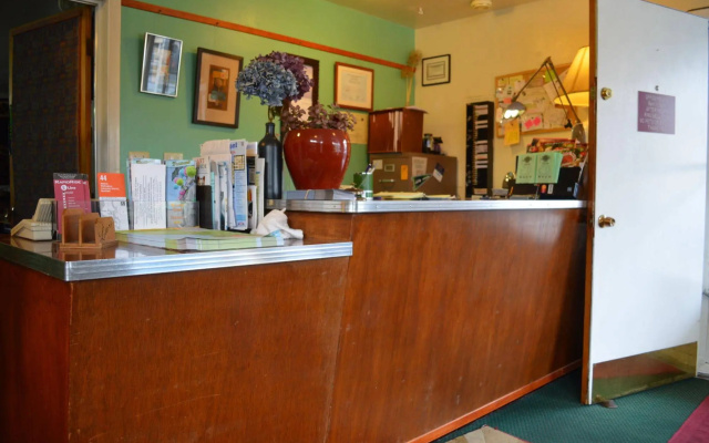 photo 2 of Marco Polo Motel