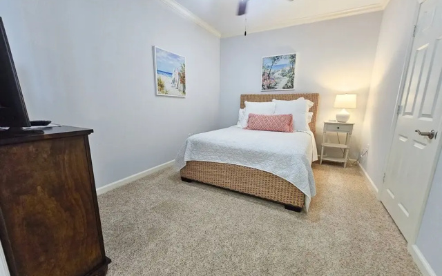 photo 2 of 1703 Margate 3 Bedroom Condo