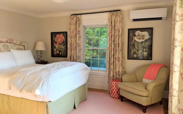 photo 3 of Margin Street Inn