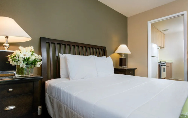 photo 3 of Marianis Inn