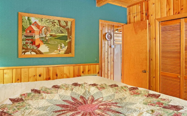 photo 4 of Marie's Cabin