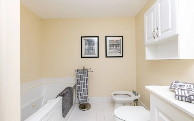 photo 2 of Le Marina Bay 707 by Go Florida Condo, Sunny Isles.