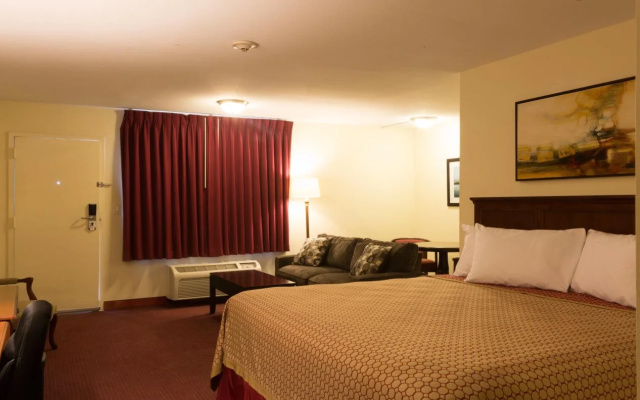 photo 5 of Marina Inn & Suites Chalmette - New Orleans