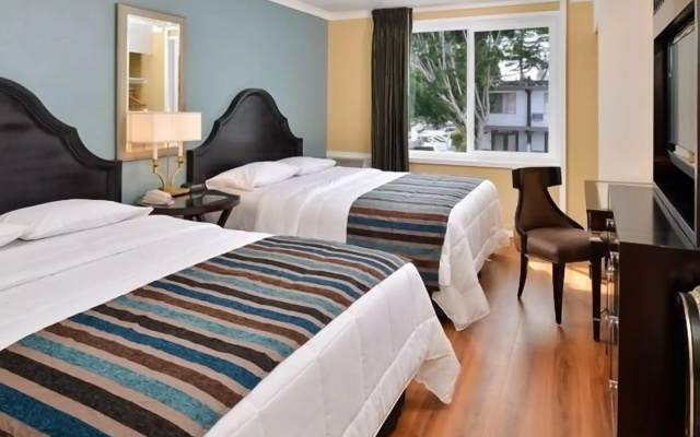 photo 4 of Marina Village Inn
