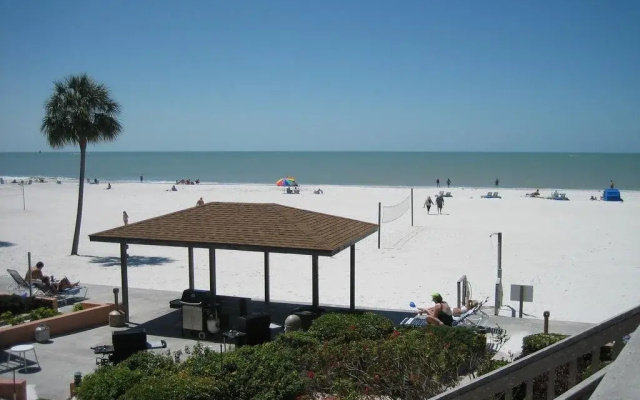 photo 5 of Mariner Beach Club