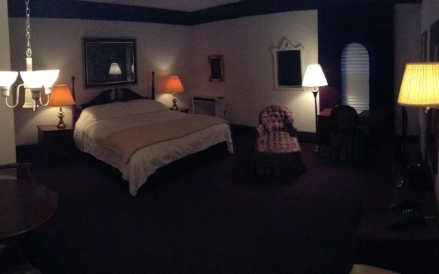 photo 4 of Mario's International Aurora Spa