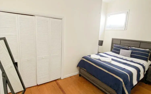 photo 3 of Marion Square Suites