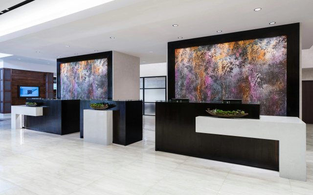 photo 2 of Marriott Baton Rouge