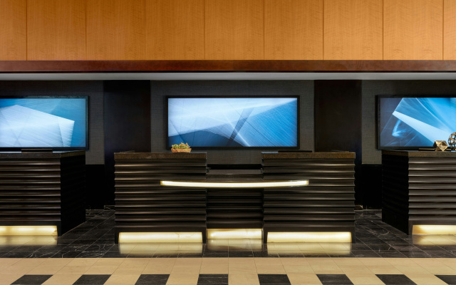 photo 3 of Crystal Gateway Marriott