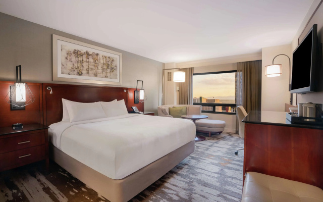 photo 4 of Hilton Denver City Center