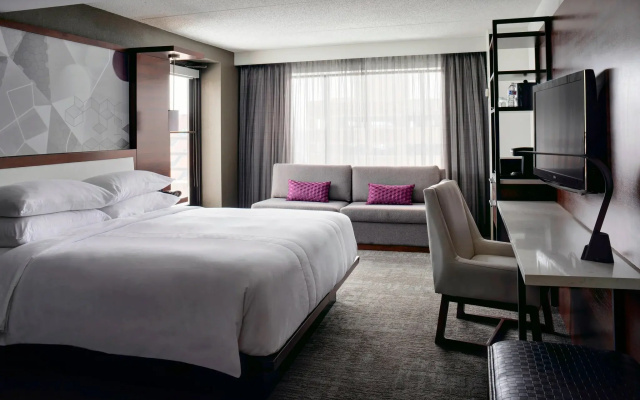 photo 4 of Marriott East Lansing at University Place