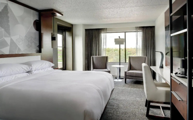 photo 5 of Marriott East Lansing at University Place