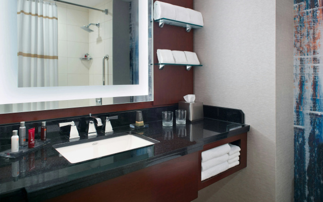 photo 4 of Atlanta Airport Marriott Gateway