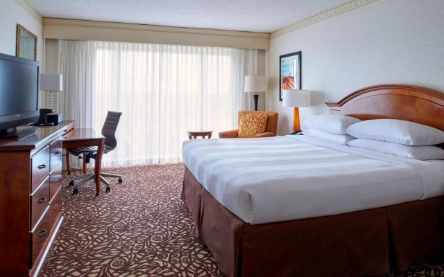 photo 3 of Marriott Milwaukee West