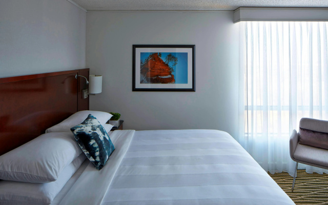 photo 3 of Marriott Minneapolis Southwest