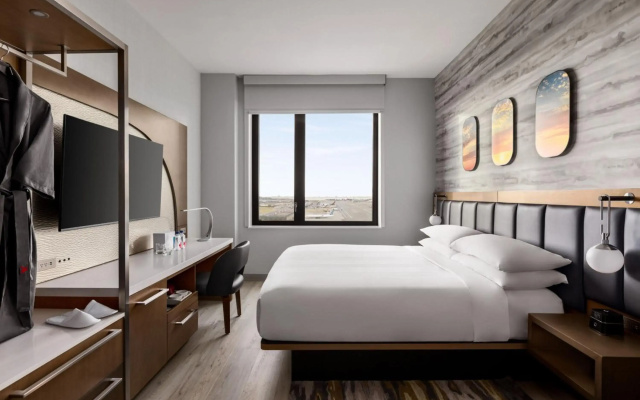 photo 4 of Marriott New York JFK Airport