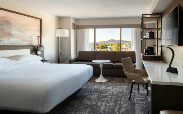 photo 3 of Marriott Phoenix Airport