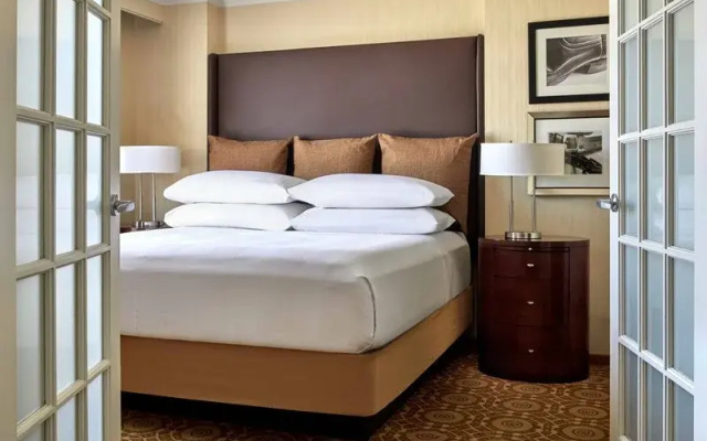 photo 4 of Marriott Suites Scottsdale Old Town
