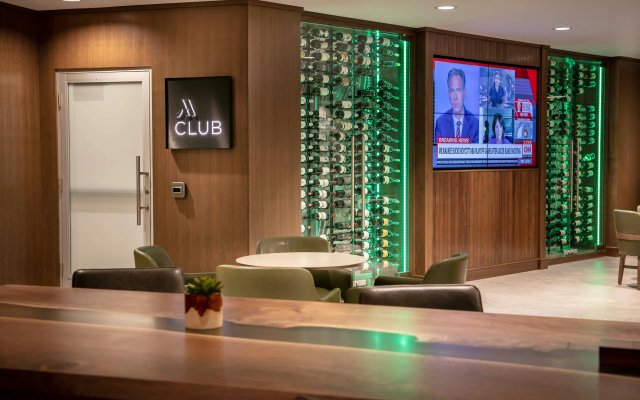 photo 2 of West Des Moines Marriott