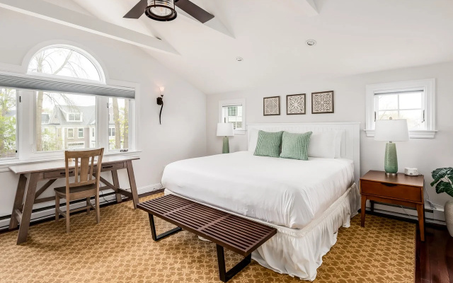 photo 3 of Martin Hill Inn