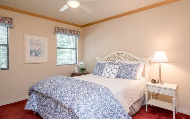 photo 4 of Martis 1010 - 3 Br home by RedAwning