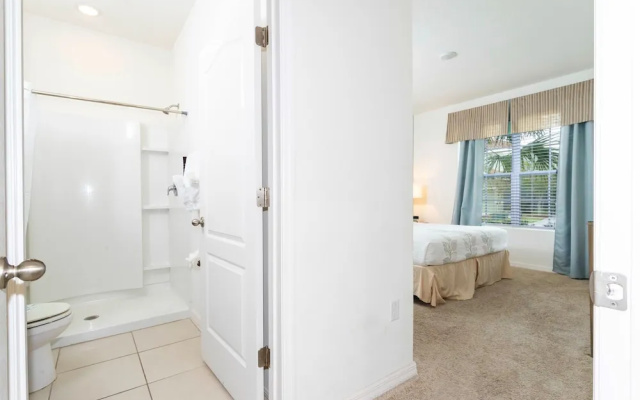 photo 3 of Marvelous 7 Bd w Pool Close to Disney Solterra 6086