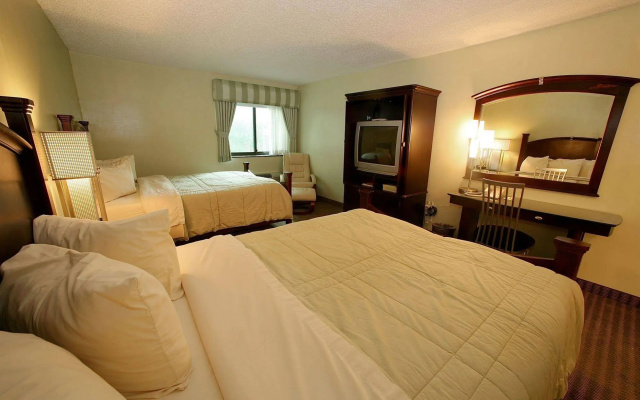 photo 3 of Marvin's Garden Inn