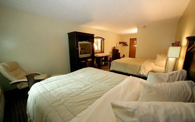 photo 5 of Marvin's Garden Inn