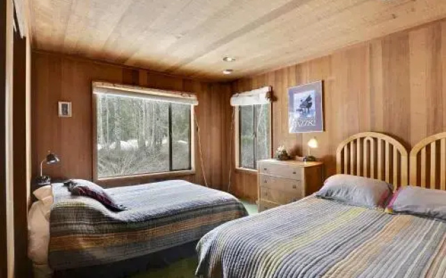 photo 2 of Alpine Meadows Mineral Springs Getaway