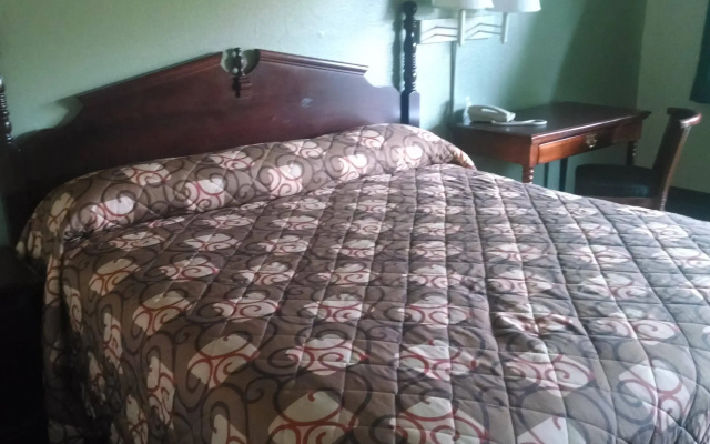 photo 2 of Masters Inn Atlanta - Doraville at I-85 & 285