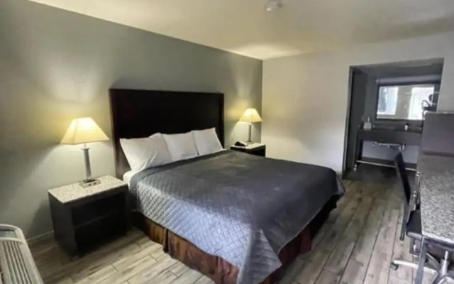 photo 5 of Western Inn Marietta
