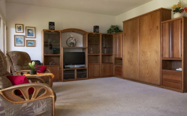 photo 3 of Maui Hill 27 - One Bedroom Condo