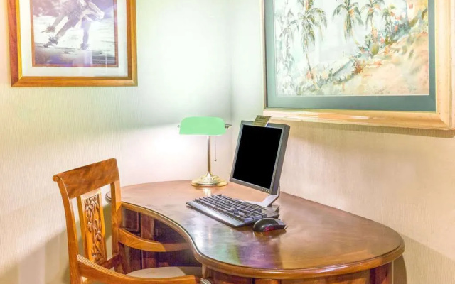 photo 5 of Maui Oceanfront Days Inn