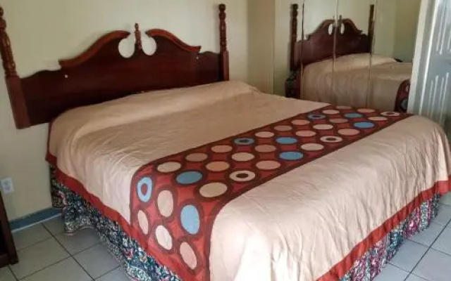 photo 3 of Maxim III Motel
