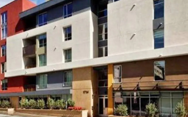 photo 3 of Mccadden Place Apartment