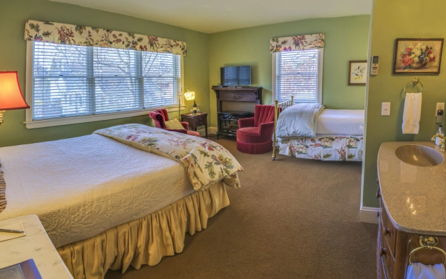 photo 4 of McCall House Boutique Inn