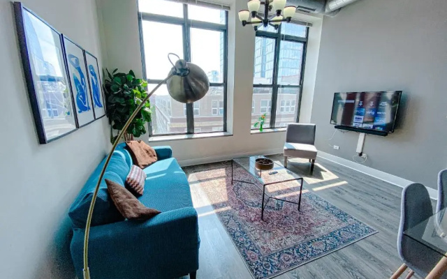 photo 5 of McCormick Place 420 friendly Modern 2br-2ba apartment on Michigan avenue with optional parking for 6 guests