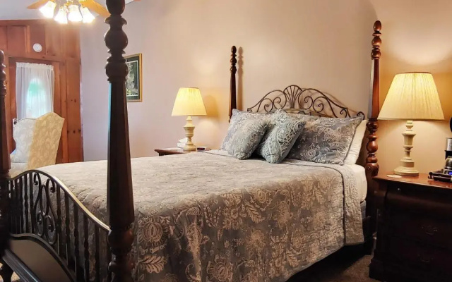 photo 2 of McKinley Edwards Inn