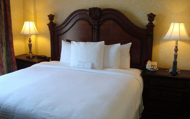 photo 3 of MCM Elegante Hotel and Suites – Dallas