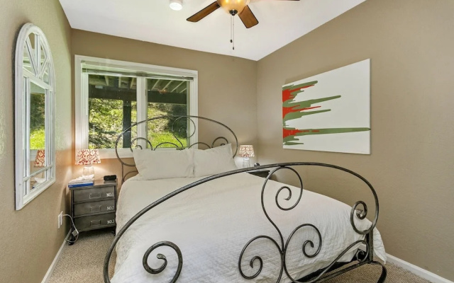photo 2 of J1 Meadow Creek Miniums 3 Bedroom Condo by RedAwning
