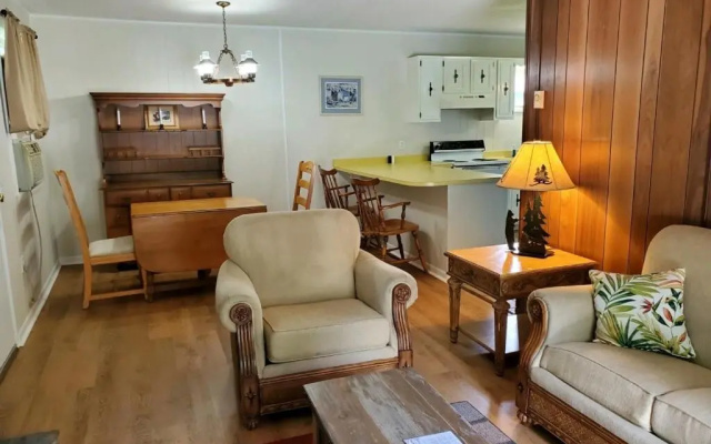 photo 2 of Meadowlark Motel with Restaurant & Bar