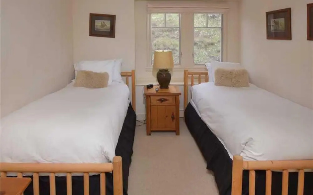 photo 3 of Meadows N1 Townhouse 4 Bedrooms 5 Bathrooms Townhouse