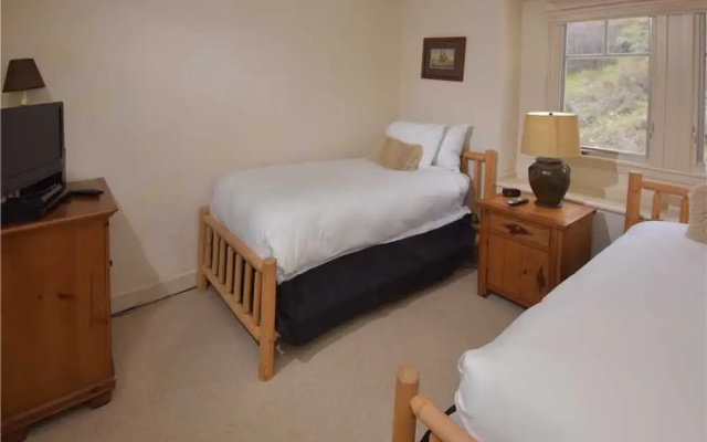 photo 4 of Meadows N1 Townhouse 4 Bedrooms 5 Bathrooms Townhouse