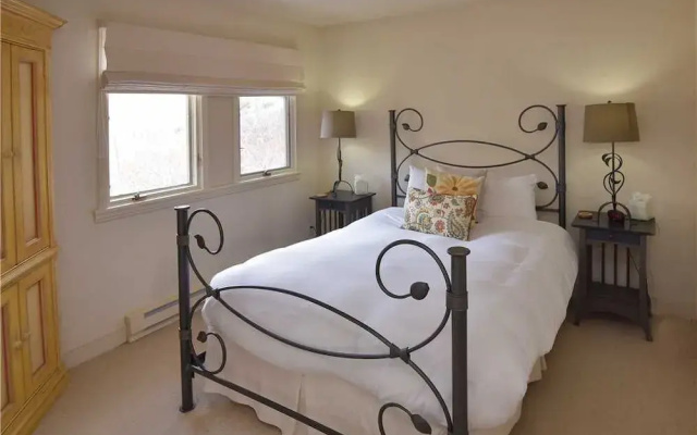 photo 5 of Meadows N1 Townhouse 4 Bedrooms 5 Bathrooms Townhouse