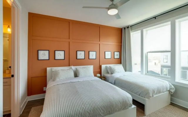 photo 5 of Mega Home 24 Beds and Karaoke