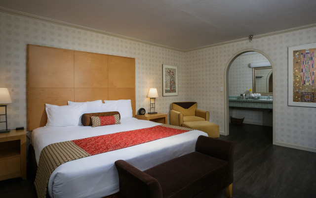photo 5 of Menlo Park Inn