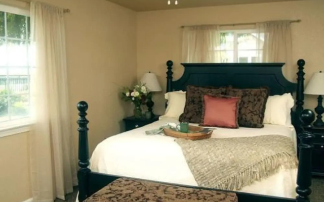 photo 2 of Meritage Cottage