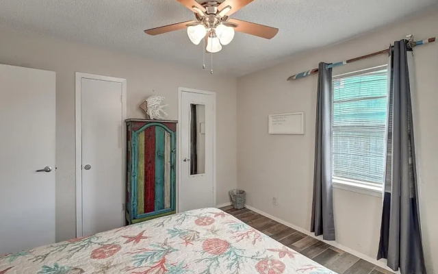photo 5 of Mermaid's Landing 2 Bedroom Cottage by RedAwning